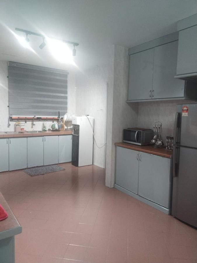 Cmk Apartmen Mutiara Tower 3 Bedroom Kota Bharu#Netflix Exteriör bild